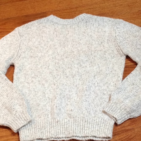 ABERCROMBIE GREY AND FLORAL EMBROIDERED crewneck SWEATER - Picture 3 of 5